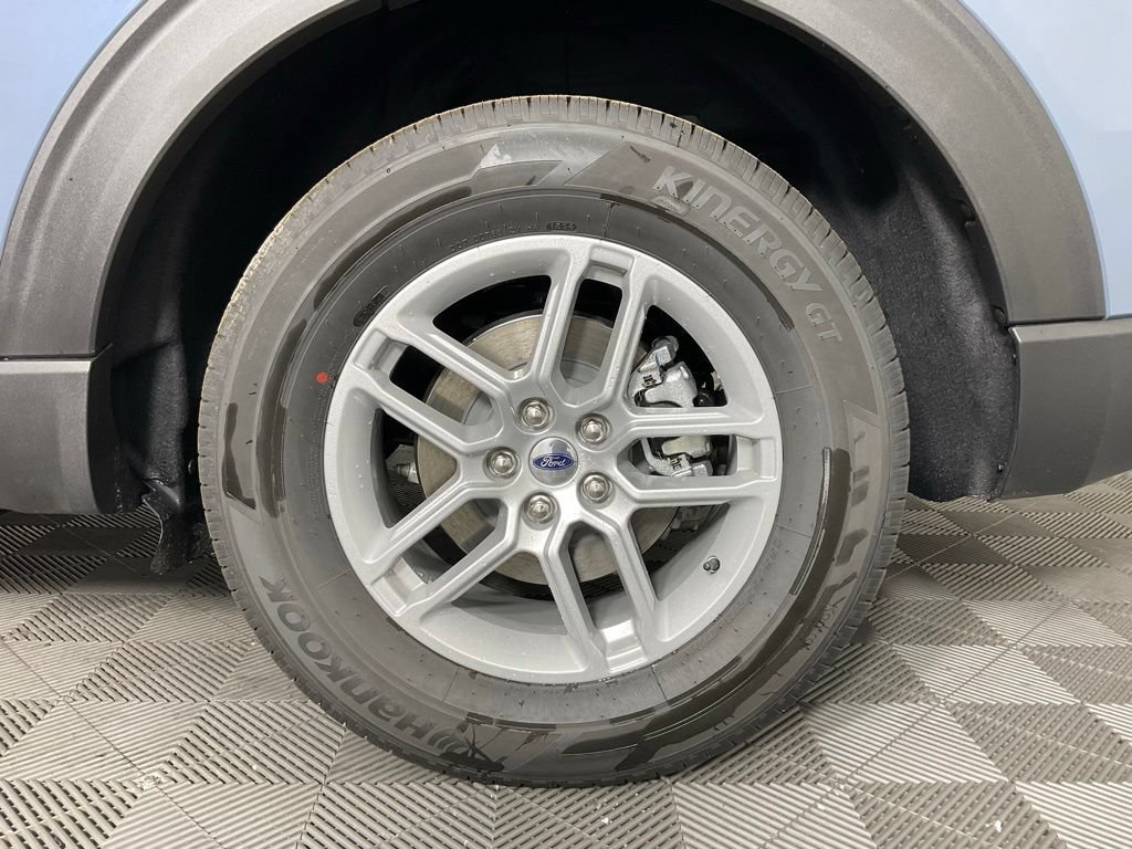 New 2026 Ford Explorer Active w/ Active Comfort Package RWD image 10