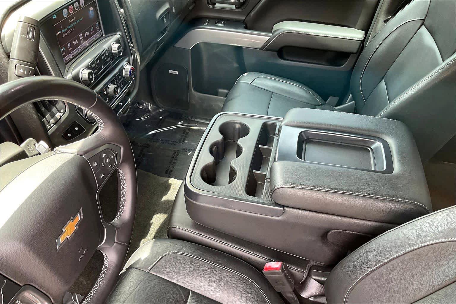 Used 2018 Chevrolet Silverado 1500 LT w/ All Star Edition AWD/4WD image 17