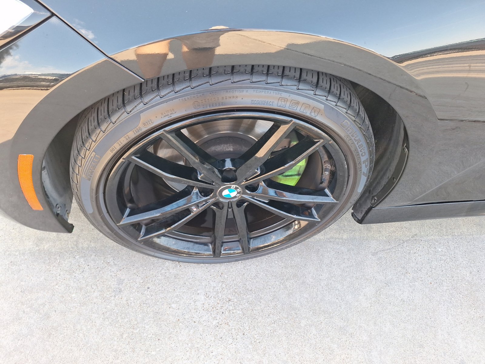 Used 2020 BMW 330i Sedan w/ M Sport Package RWD image 11