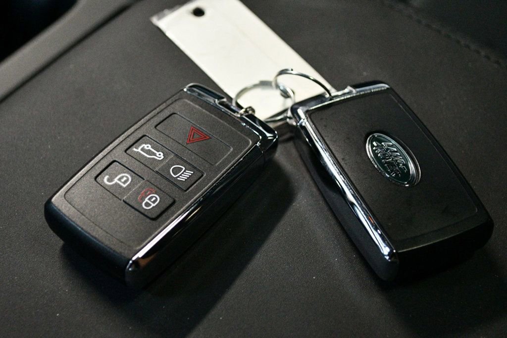 Used 2024 Land Rover Defender 110 S AWD/4WD image 77