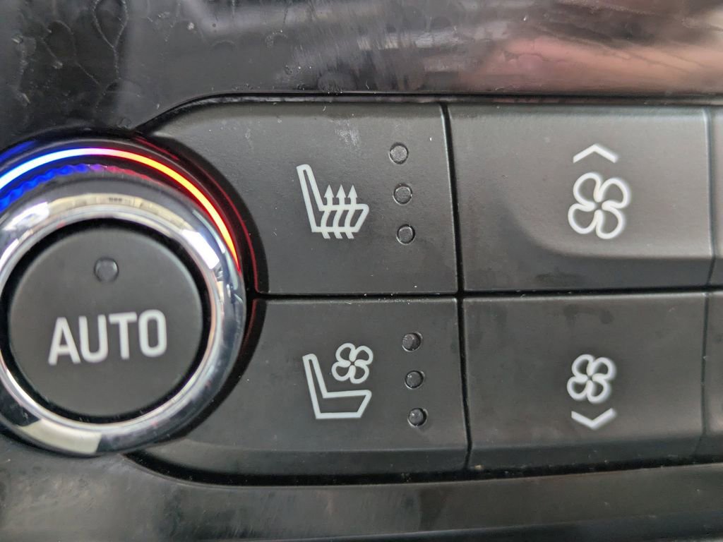 Certified 2023 Buick Enclave Avenir w/ Avenir Technology Package image 24