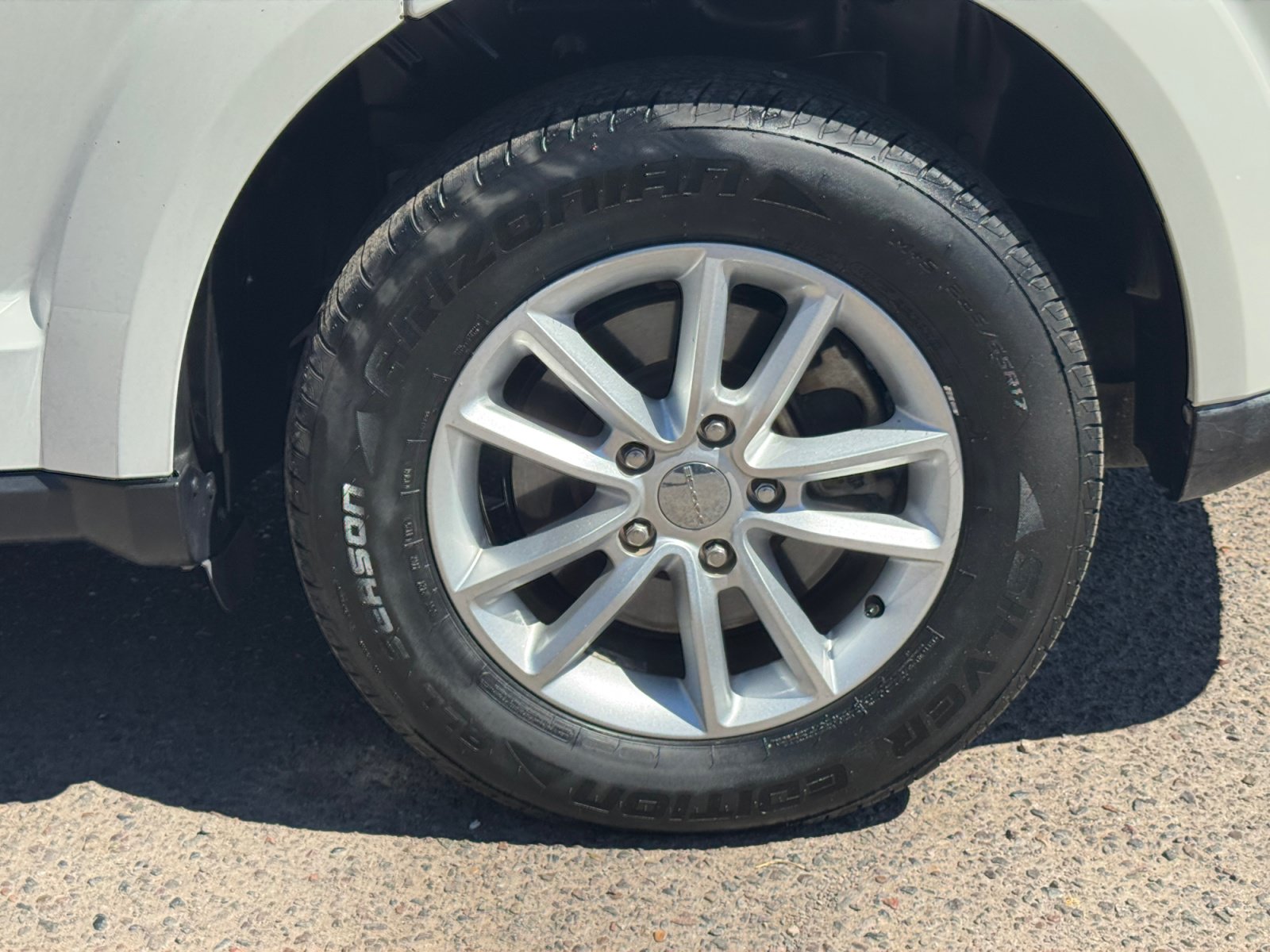 Used 2015 Dodge Journey SXT w/ Flexible Seating Group FWD image 11