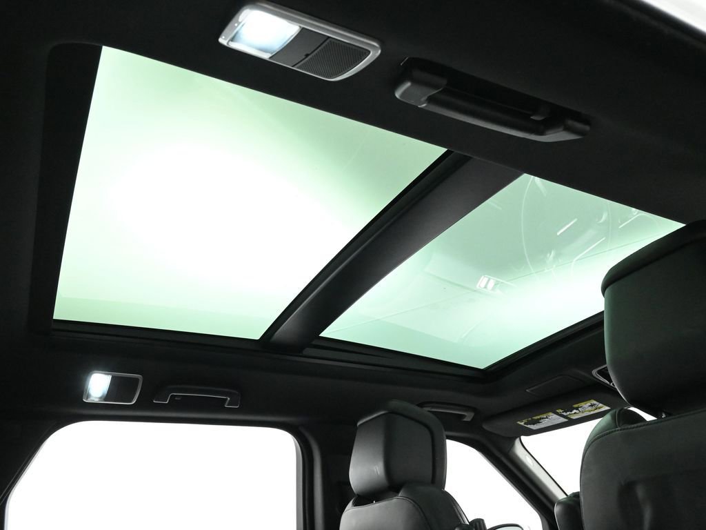 Used 2020 Land Rover Range Rover Sport HST image 20