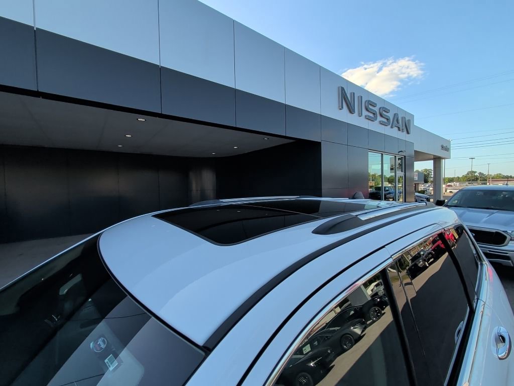 Used 2022 Jeep Grand Cherokee Limited w/ Tech Group image 8