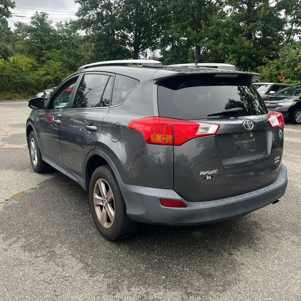 Used 2015 Toyota RAV4 XLE AWD/4WD image 5