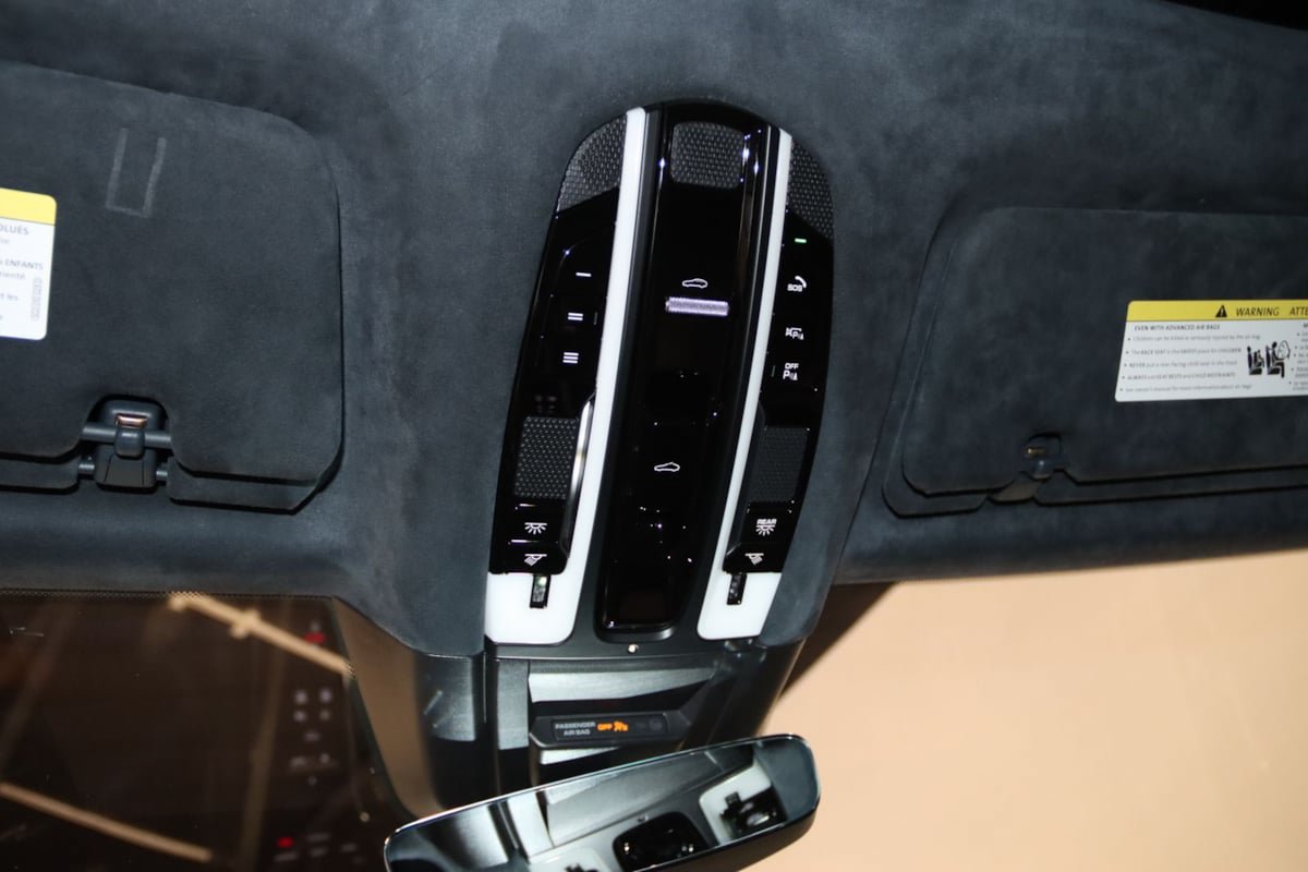 Used 2020 Porsche Cayenne Turbo AWD/4WD image 61