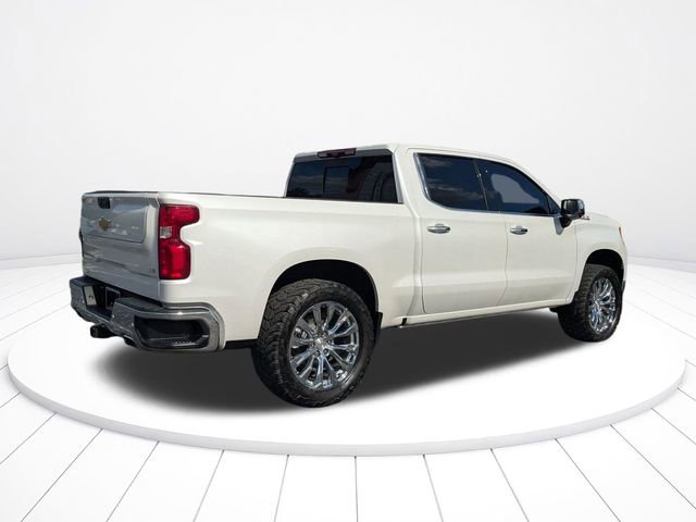 Used 2024 Chevrolet Silverado 1500 LTZ w/ Technology Package AWD/4WD image 3
