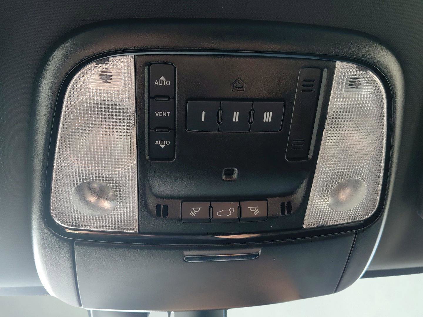 Used 2024 Dodge Durango GT image 32