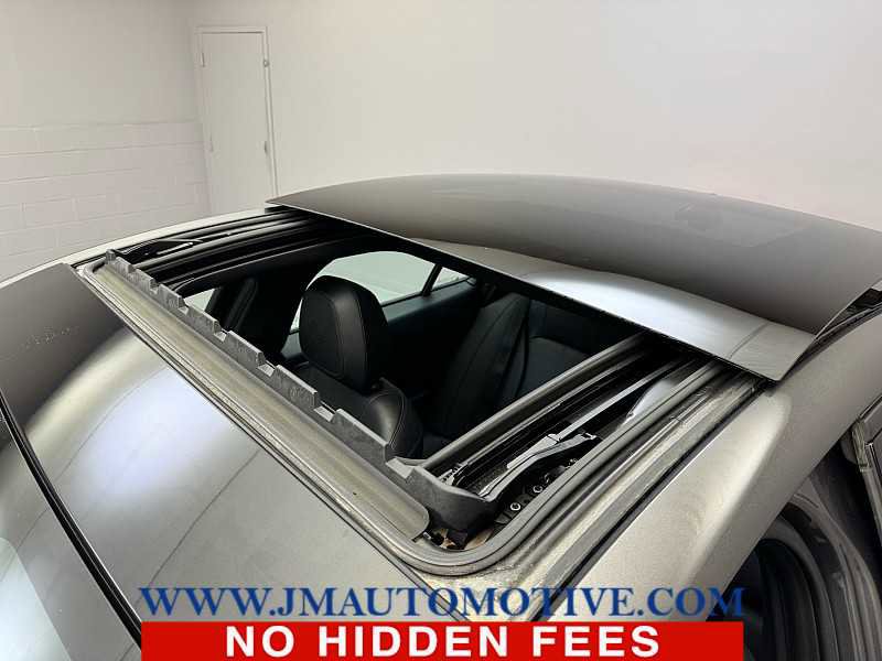 Used 2022 Alfa Romeo Giulia Sprint image 11