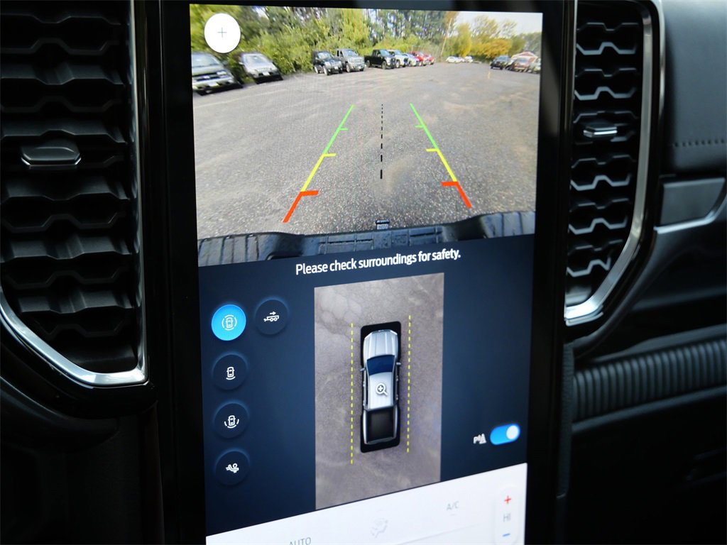 Certified 2025 Ford Ranger Lariat w/ Black Appearance Package image 26