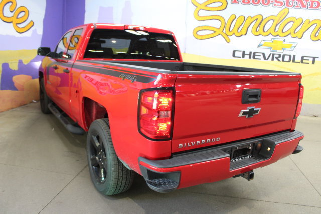 Used 2018 Chevrolet Silverado 1500 Custom w/ Custom Value Package AWD/4WD image 6