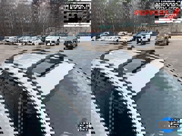 Used 2024 Toyota RAV4 SE w/ Convenience Package image 9