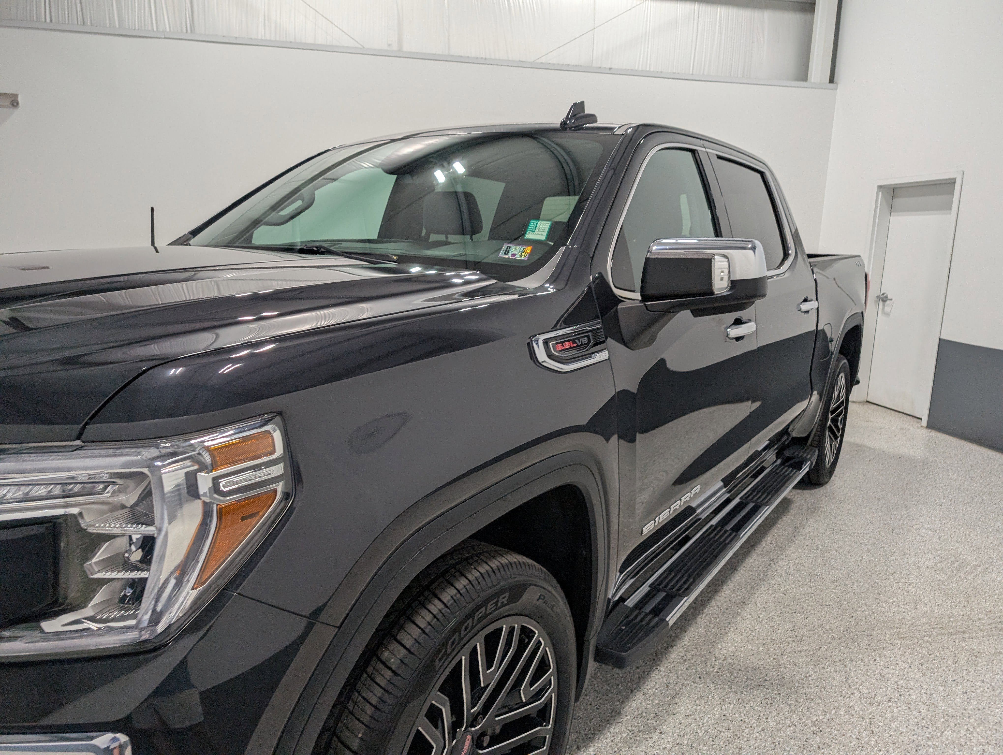 Used 2020 GMC Sierra 1500 SLT w/ SLT Premium Plus Package image 7