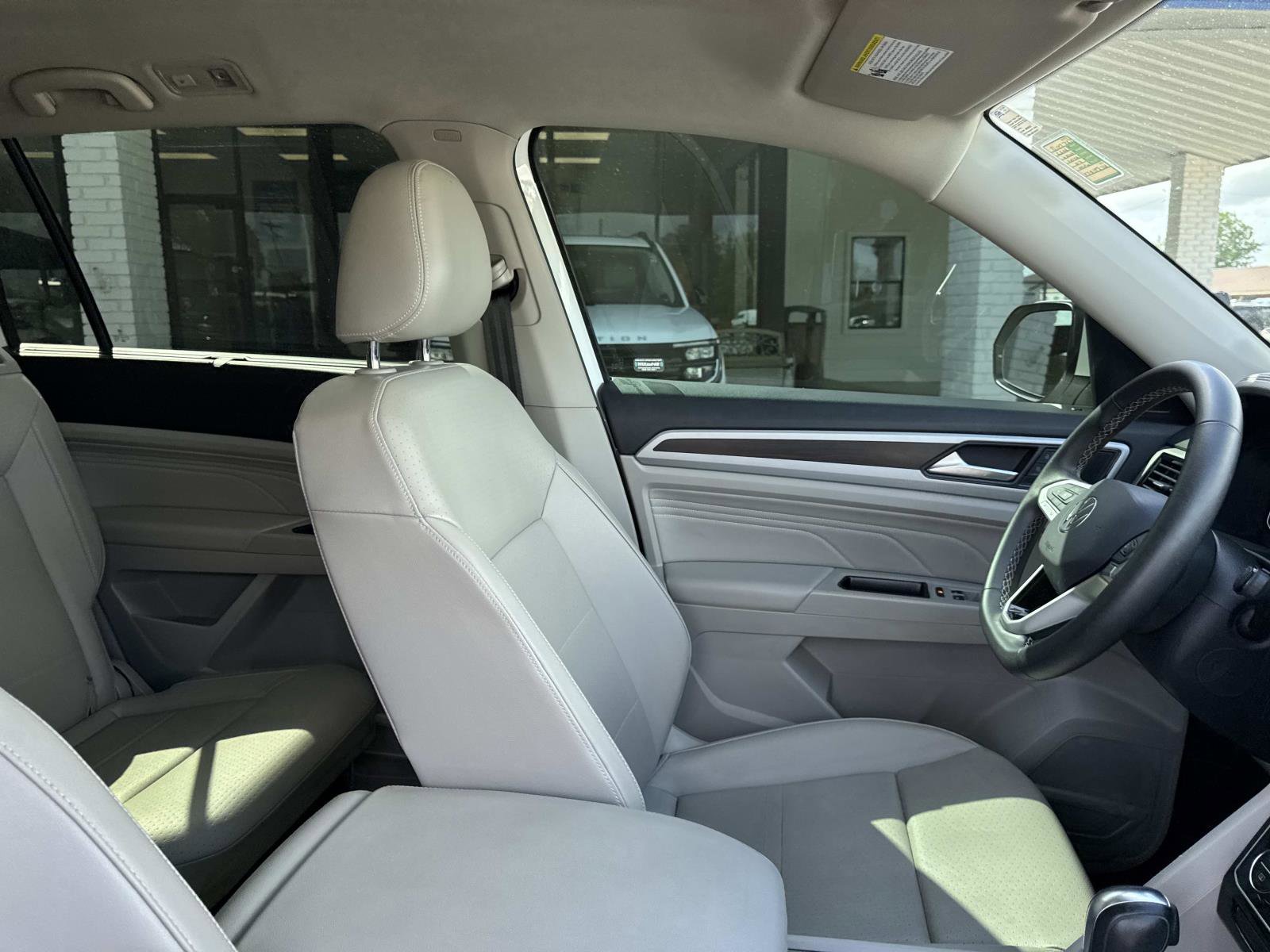 Used 2022 Volkswagen Atlas SE image 11