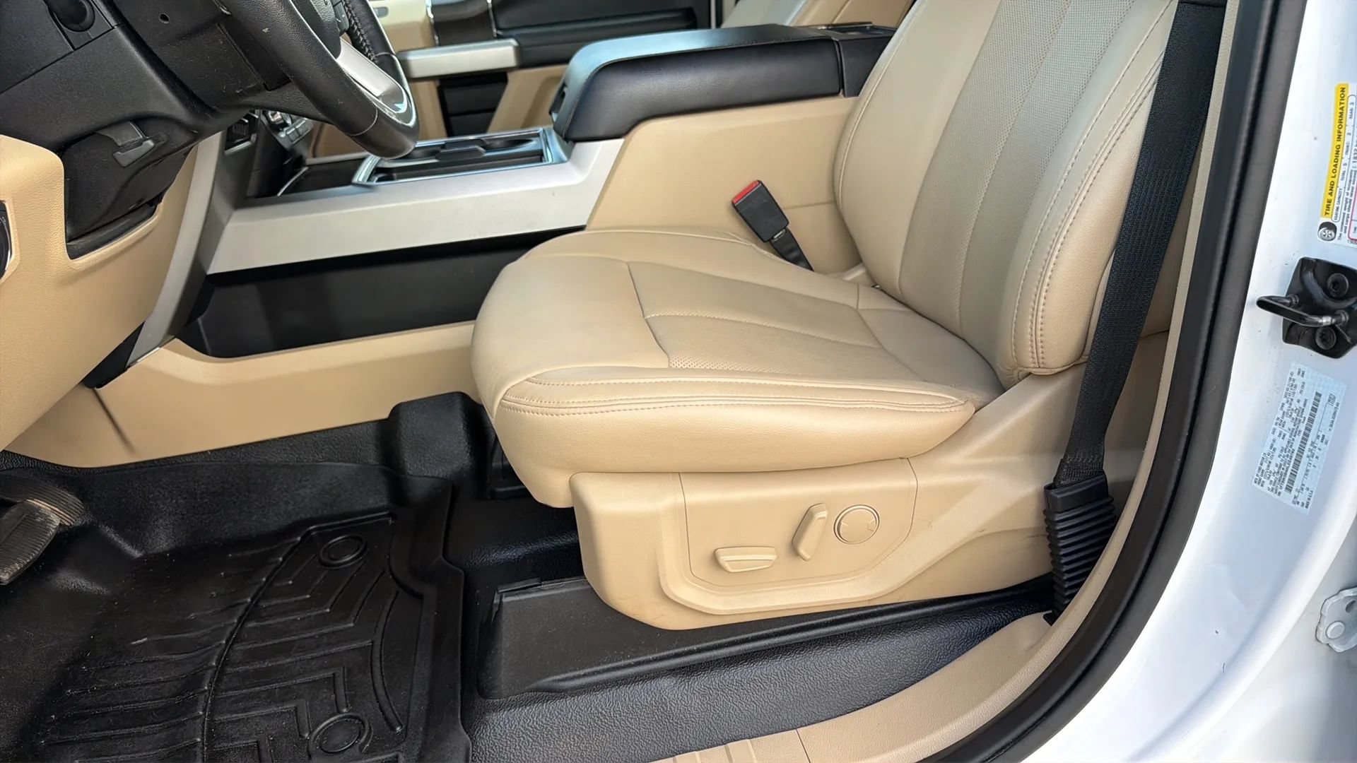 Used 2020 Ford F350 Lariat w/ Lariat Value Package AWD/4WD image 90