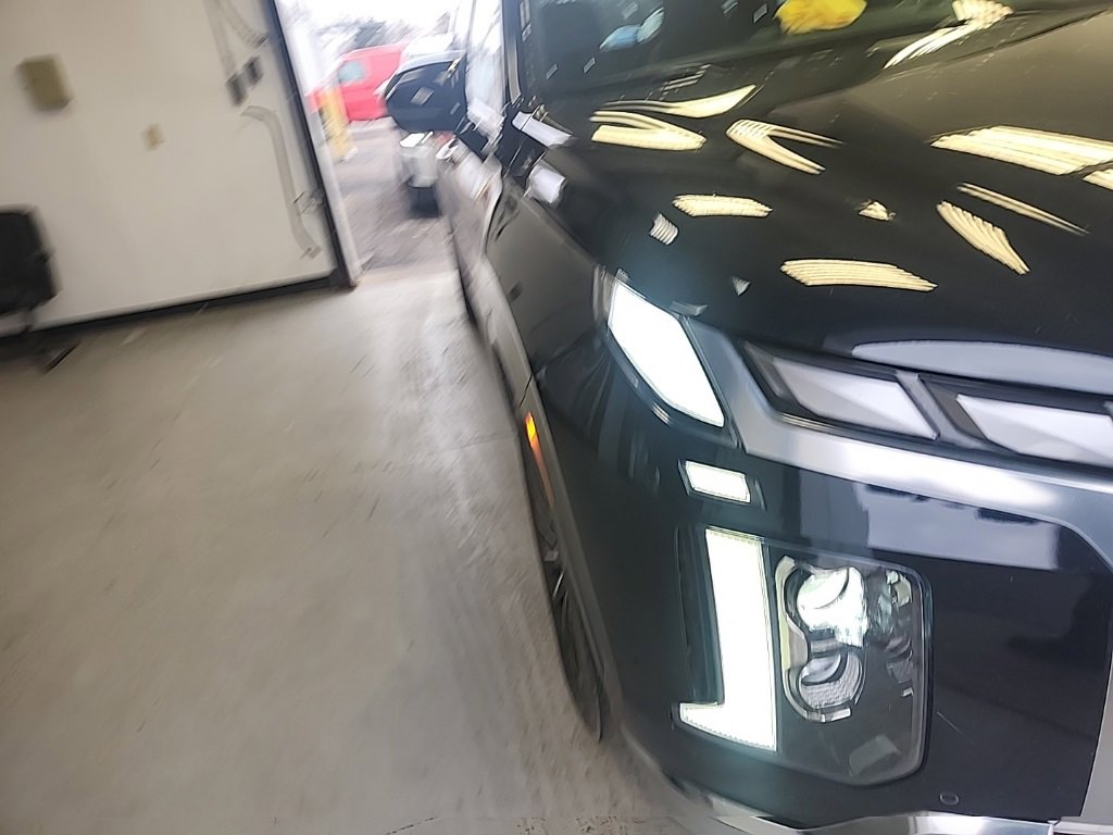 Used 2023 Hyundai Palisade Calligraphy image 5