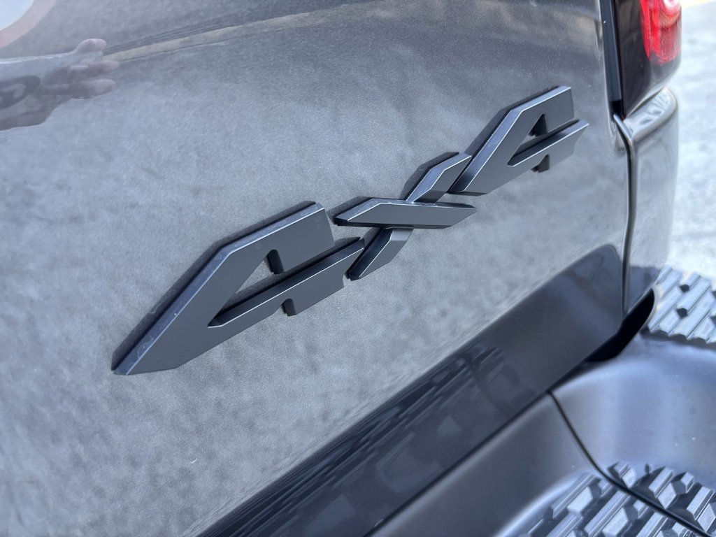 New 2026 RAM 1500 4x4 Crew Cab image 12