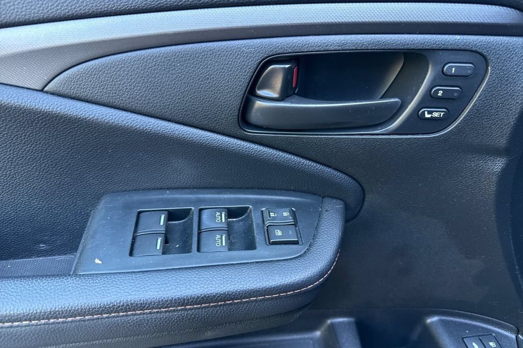 Certified 2023 Honda Passport TrailSport image 5