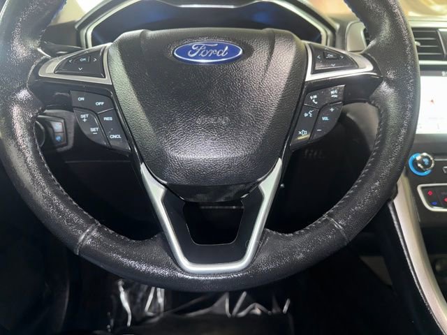Used 2017 Ford Fusion Energi SE image 15