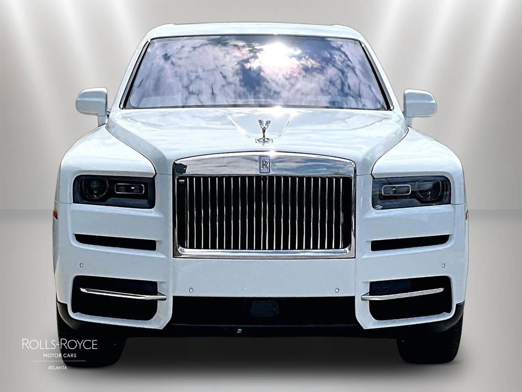 Used 2021 Rolls-Royce Cullinan AWD/4WD image 3