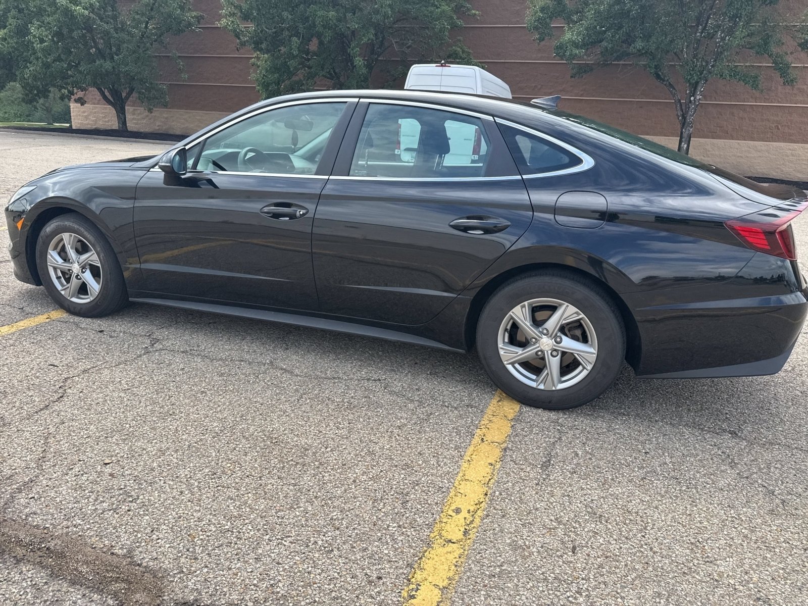 Used 2023 Hyundai Sonata SE FWD image 28
