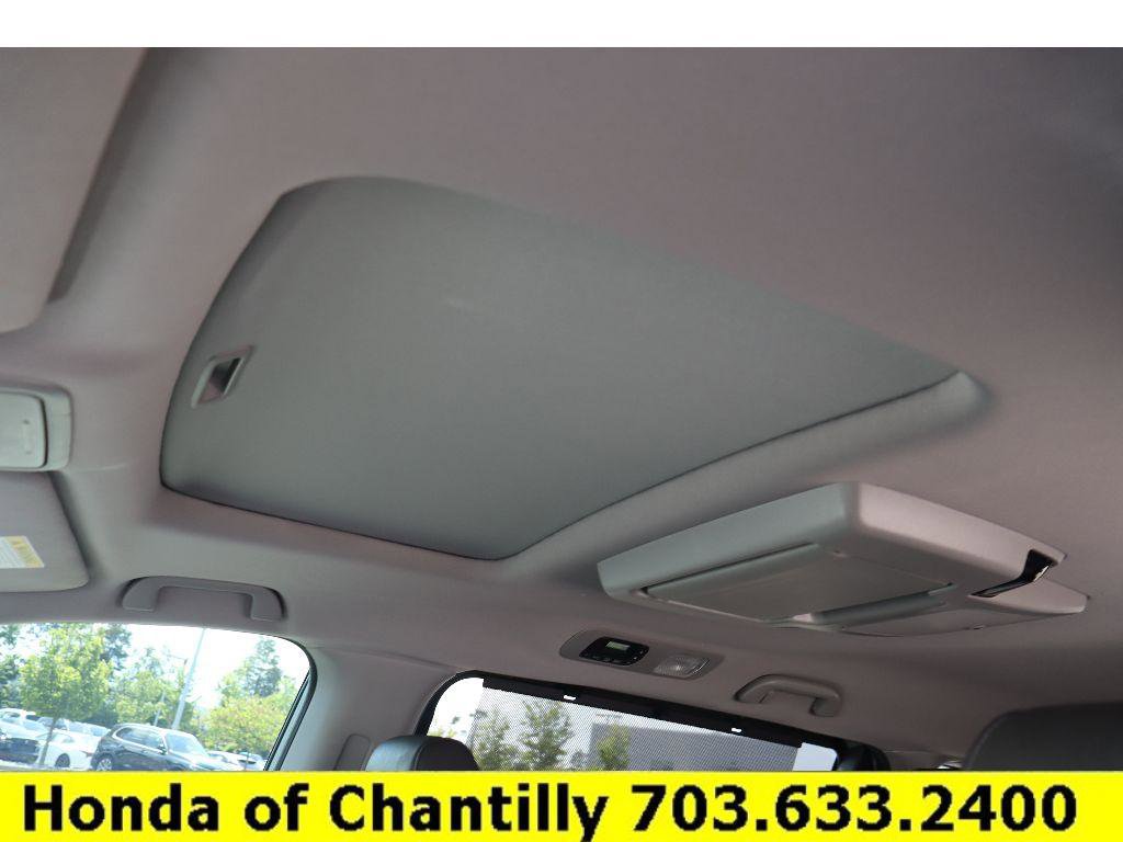Certified 2024 Honda Odyssey Touring image 22