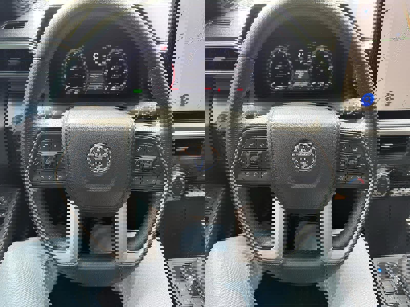 Used 2025 Toyota 4Runner TRD Off-Road Premium AWD/4WD image 19