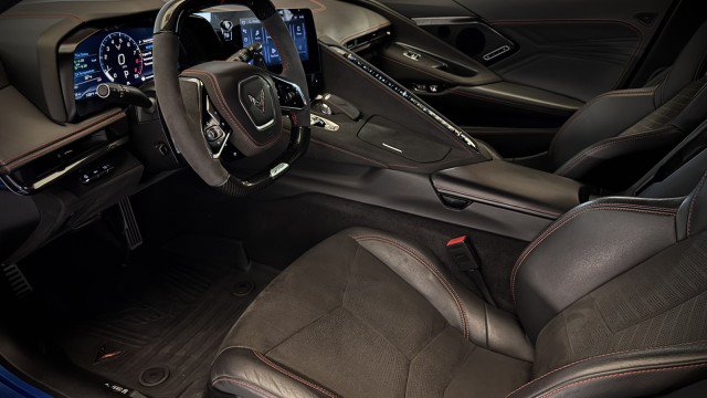Used 2024 Chevrolet Corvette Z06 w/ Stealth Interior Trim Package RWD image 4