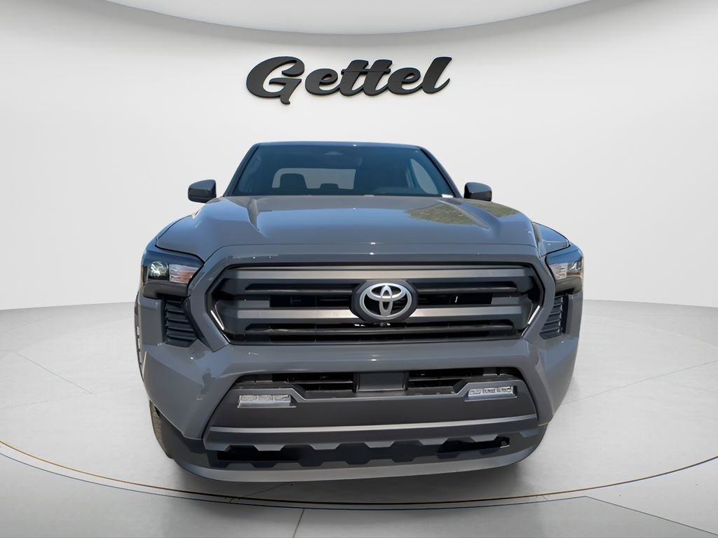 Used 2025 Toyota Tacoma SR5 image 3