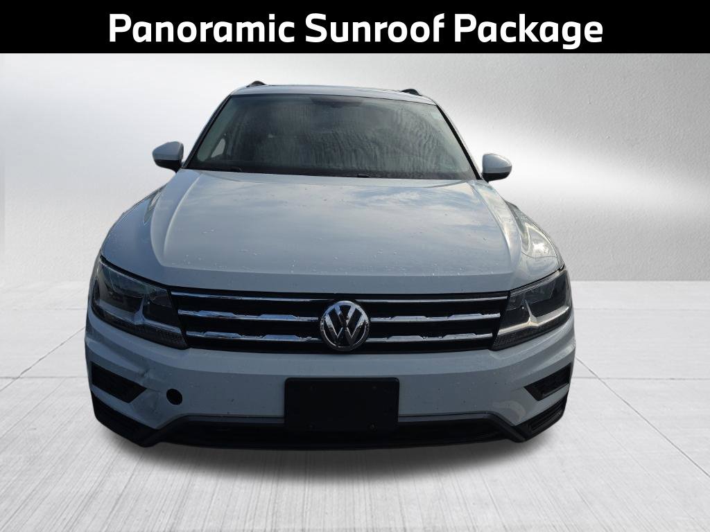 Used 2019 Volkswagen Tiguan SE w/ Panoramic Sunroof Package AWD/4WD image 3