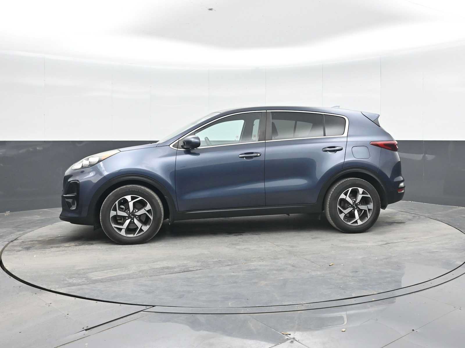 Used 2020 Kia Sportage LX FWD image 4