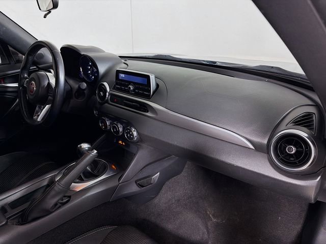 Used 2017 FIAT 124 Spider Classica image 24