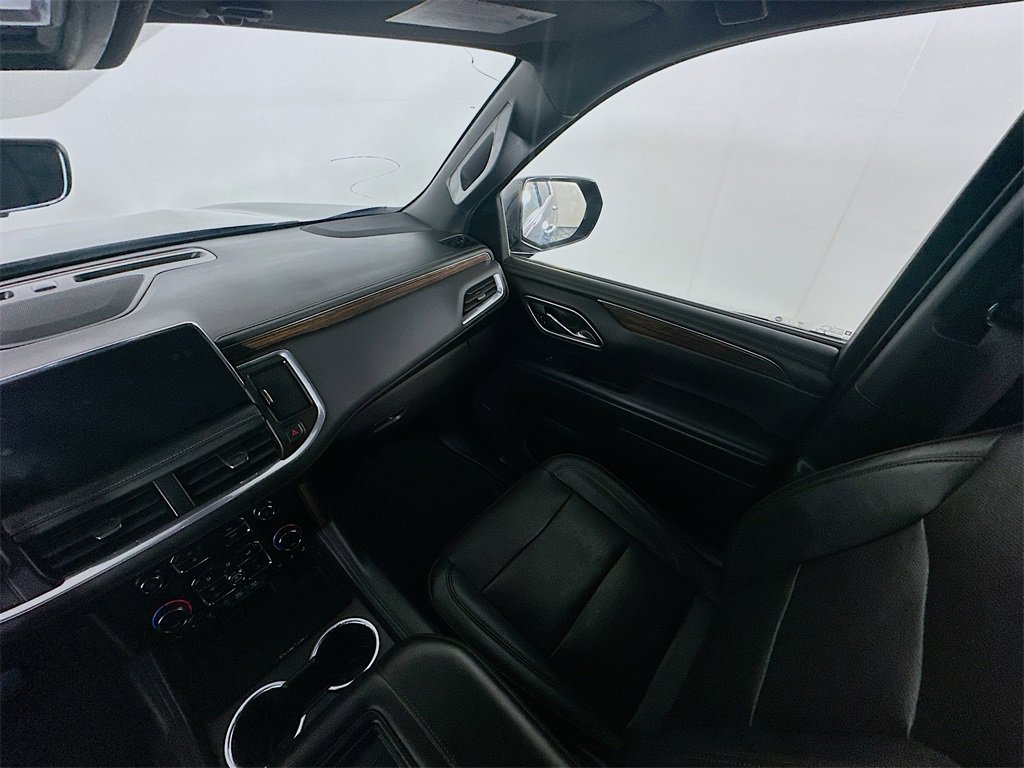 Used 2021 Chevrolet Suburban High Country w/ Premium Package image 11