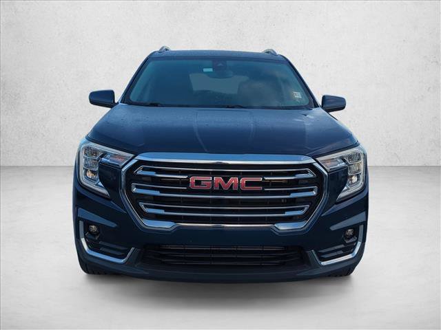 Used 2022 GMC Terrain SLT FWD image 2