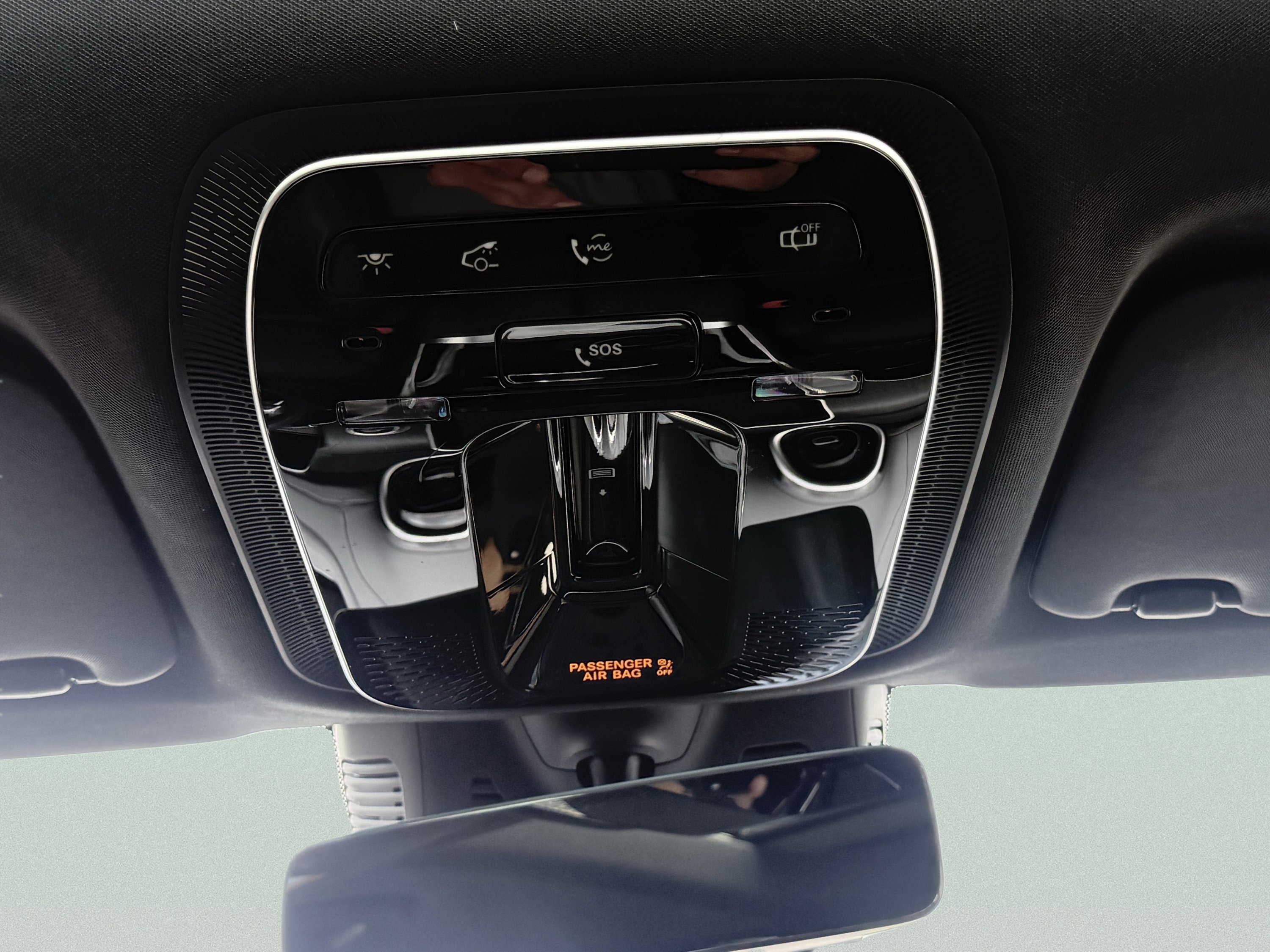 Used 2024 Mercedes-Benz GLC 300 4MATIC w/ AMG Line image 61