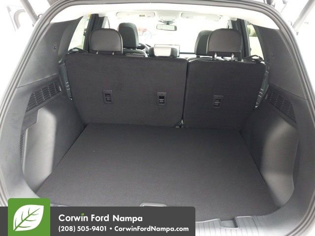 New 2025 Ford Escape SE w/ PHEV Premium Package image 32