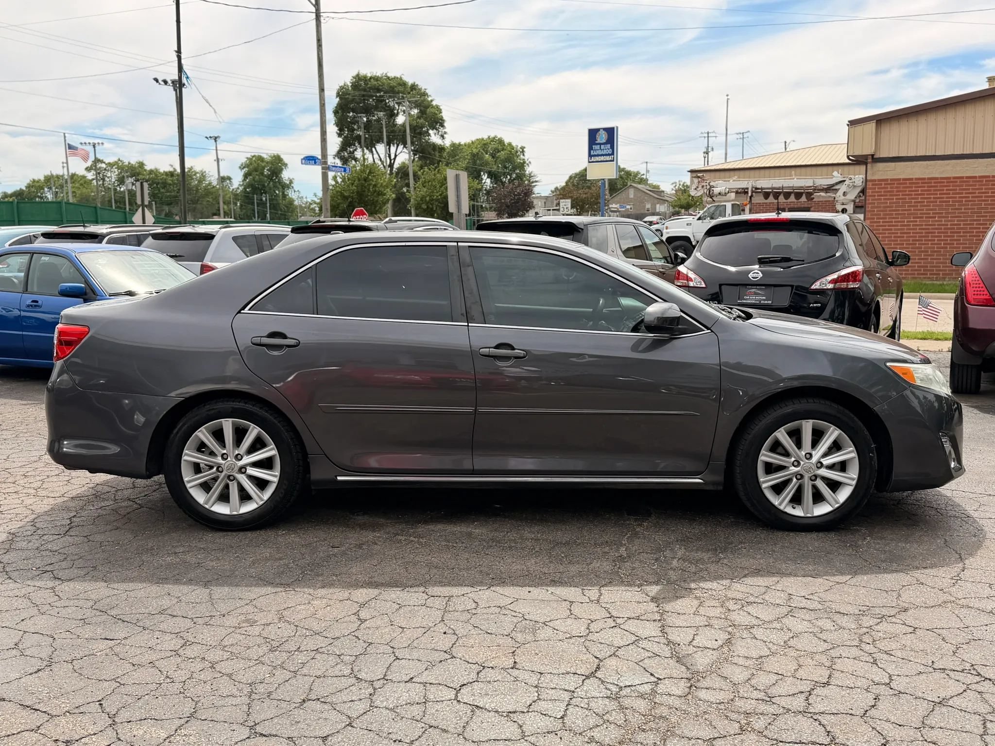 Used 2012 Toyota Camry XLE w/ Convenience Pkg FWD image 18