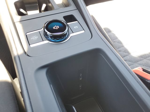 Certified 2025 Volkswagen Tiguan S FWD image 21