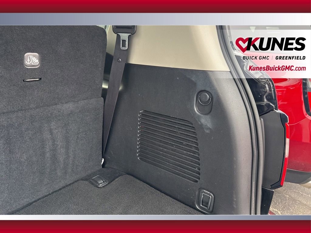 Used 2024 Nissan Armada SL w/ Captain's Chairs Package image 37