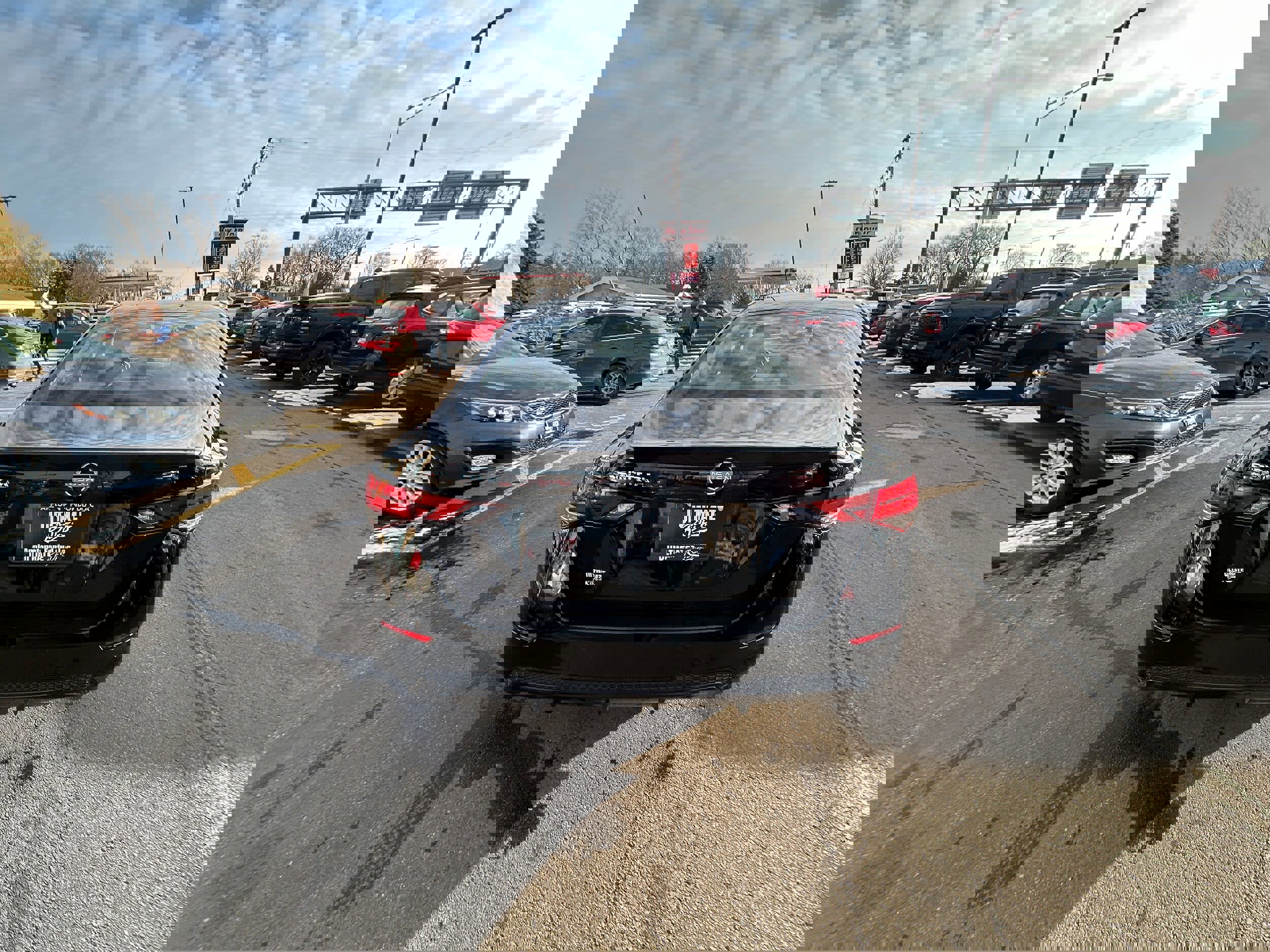 Used 2025 Nissan Sentra S image 5