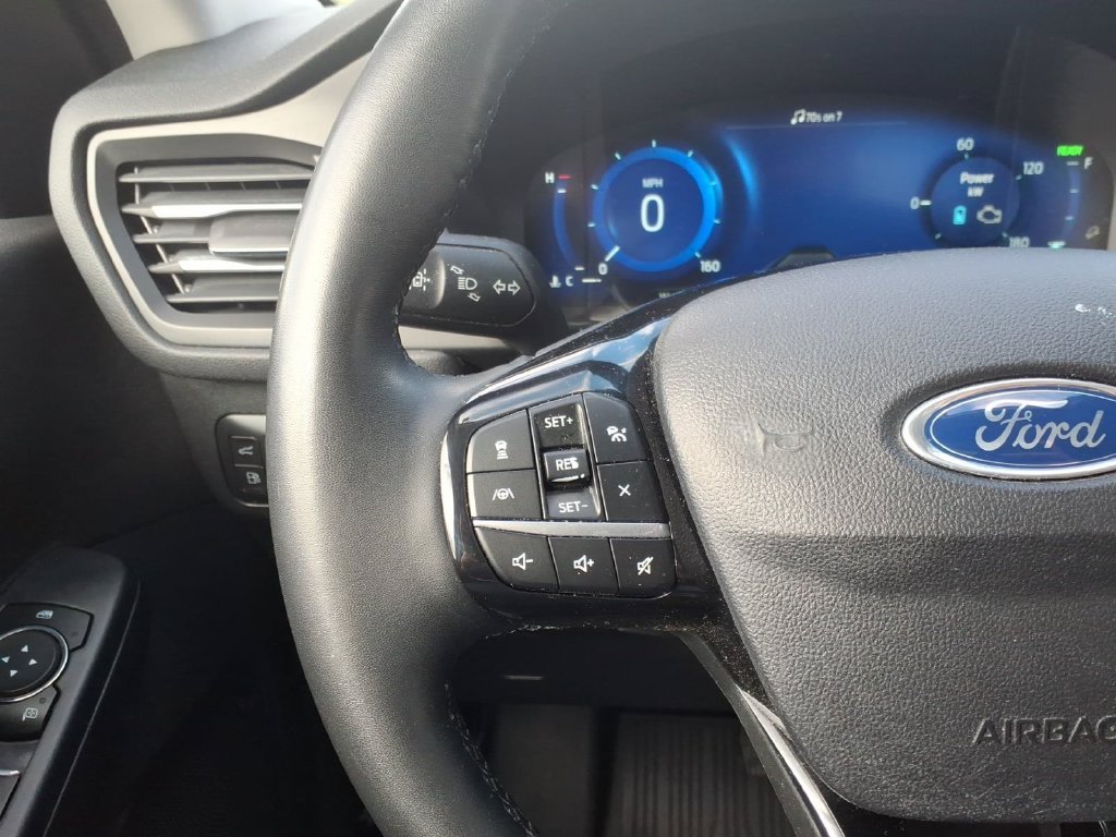 Certified 2021 Ford Escape Titanium AWD/4WD image 20