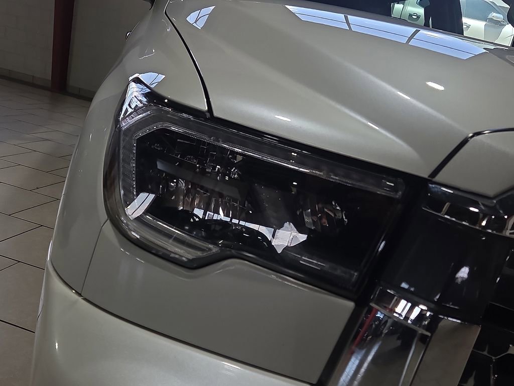 Certified 2019 Toyota Sequoia Platinum AWD/4WD image 7