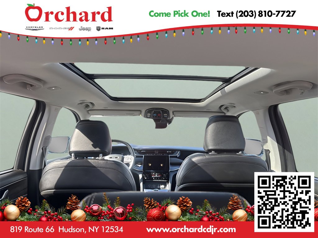 Used 2023 Jeep Grand Cherokee 4WD 4xe w/ Luxury Tech Group II image 18