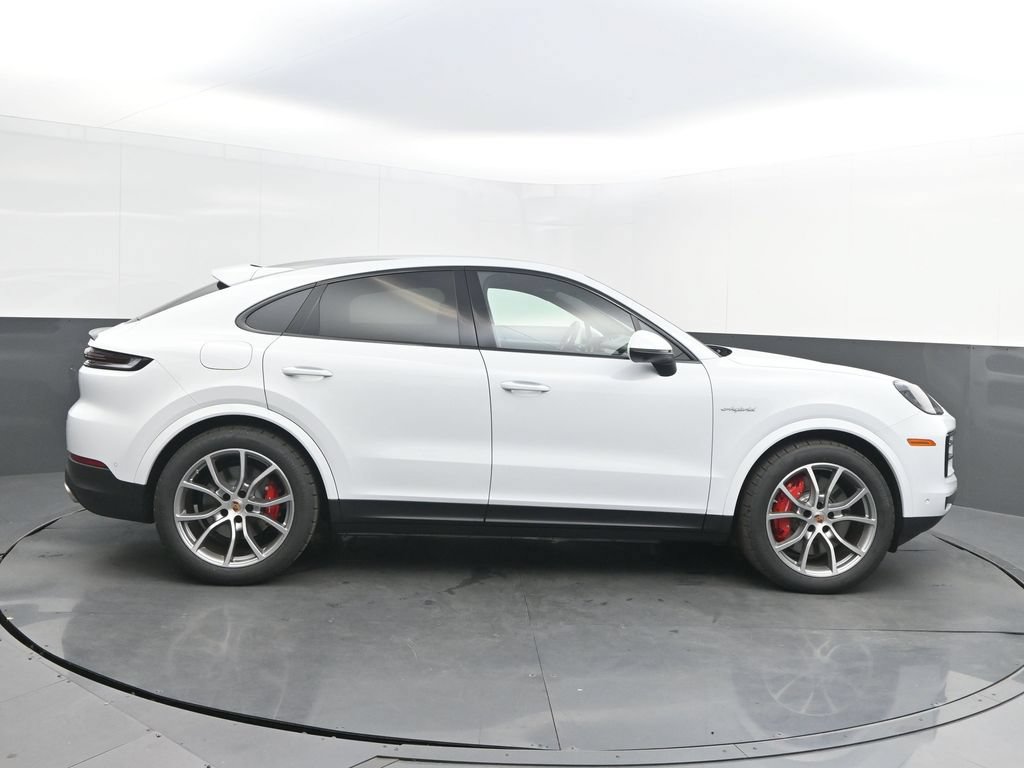 New 2026 Porsche Cayenne S AWD/4WD image 8