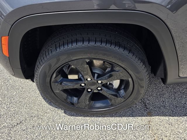 New 2026 Jeep Grand Cherokee L Limited w/ Limited Altitude Package RWD image 18