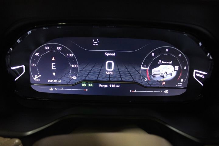 Used 2024 GMC Yukon XL Denali AWD/4WD image 41