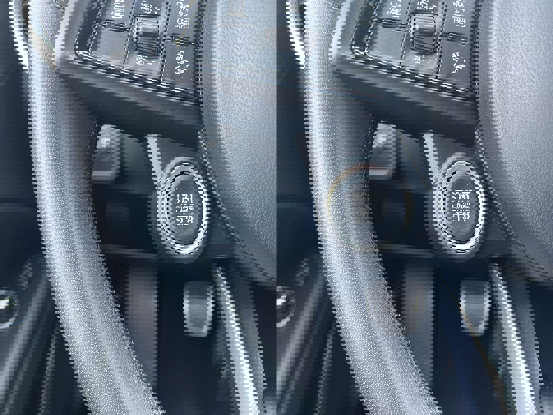 Used 2023 Alfa Romeo Stelvio Ti image 6