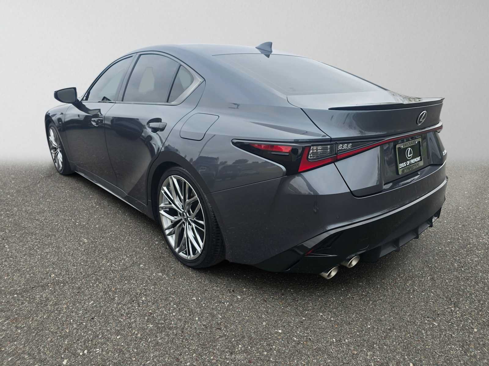 Used 2022 Lexus IS 500 RWD image 5