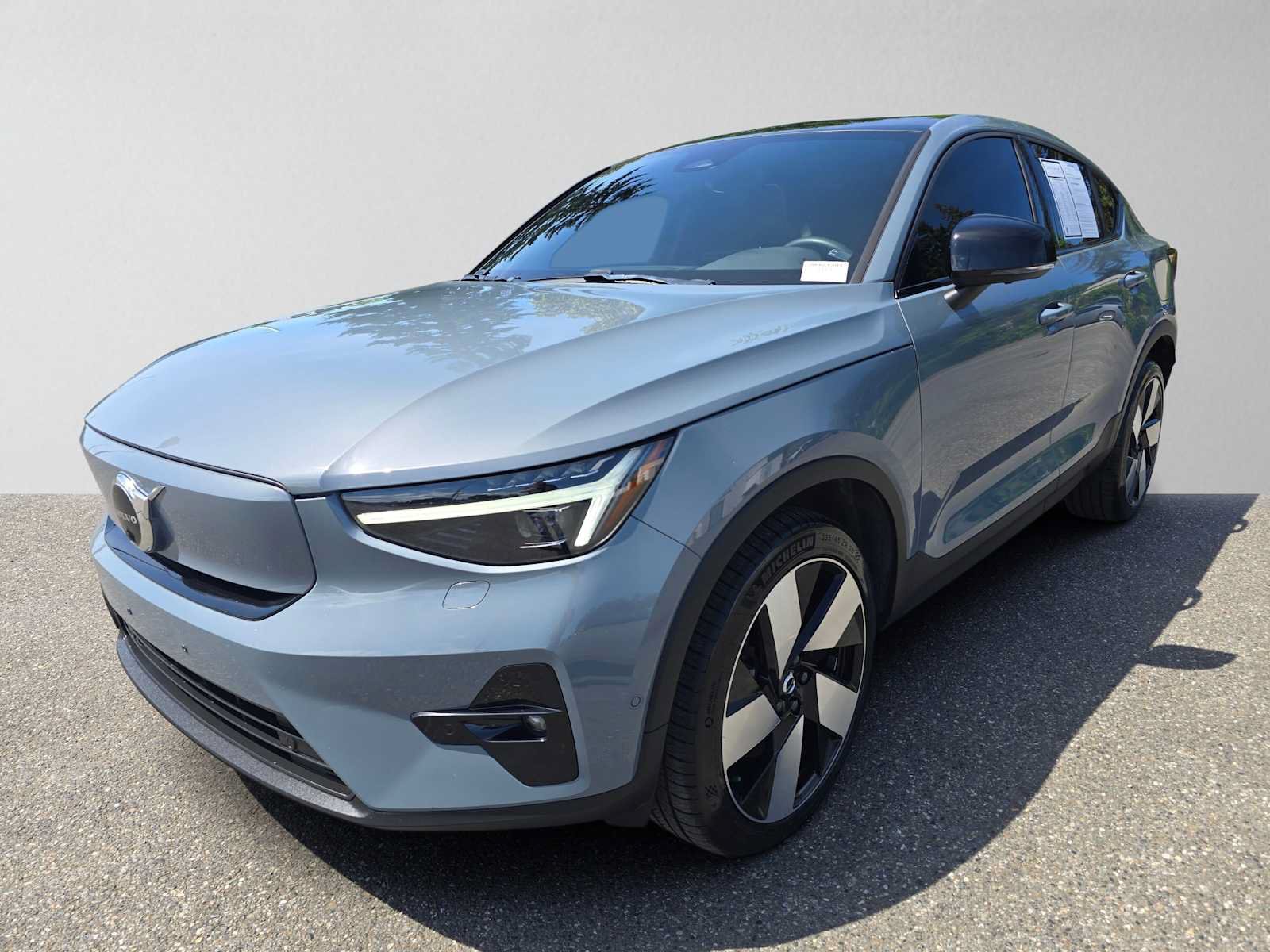Used 2023 Volvo C40 P8 Recharge Ultimate AWD/4WD image 3