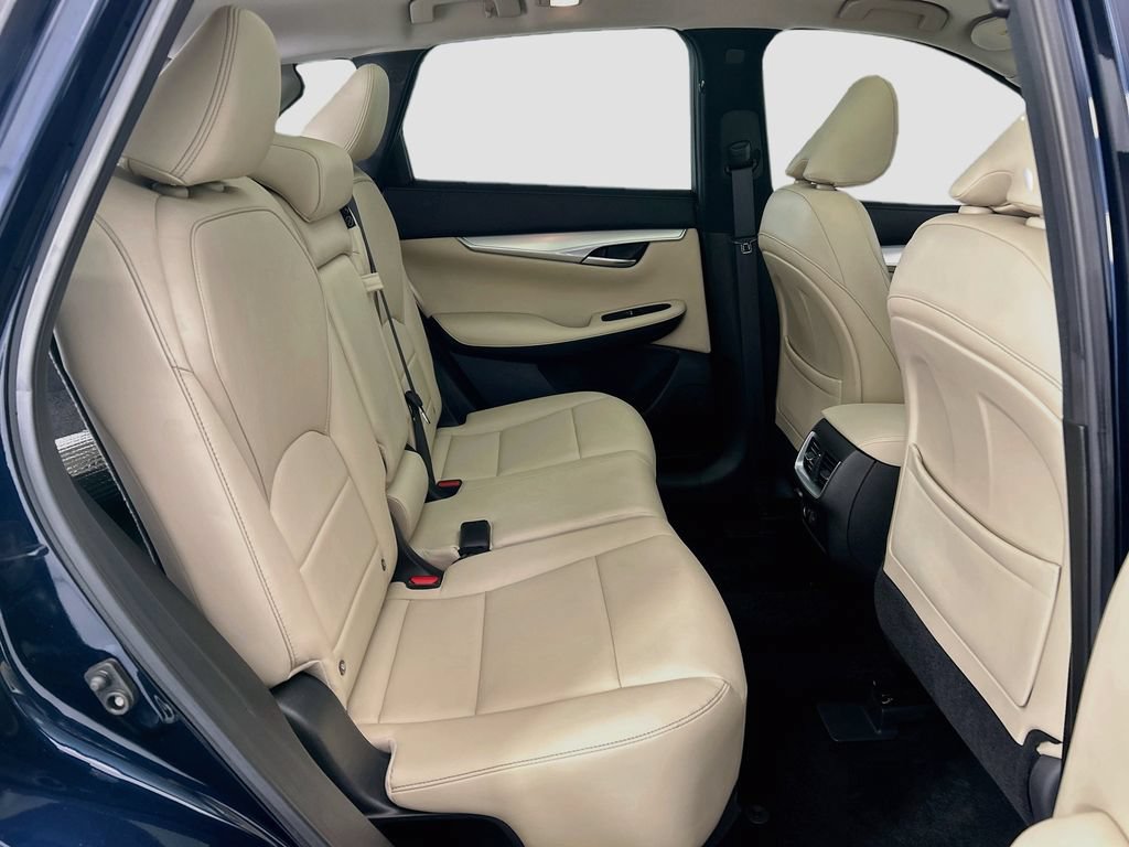 Used 2019 INFINITI QX50 Luxe w/ Navigation Package FWD image 21